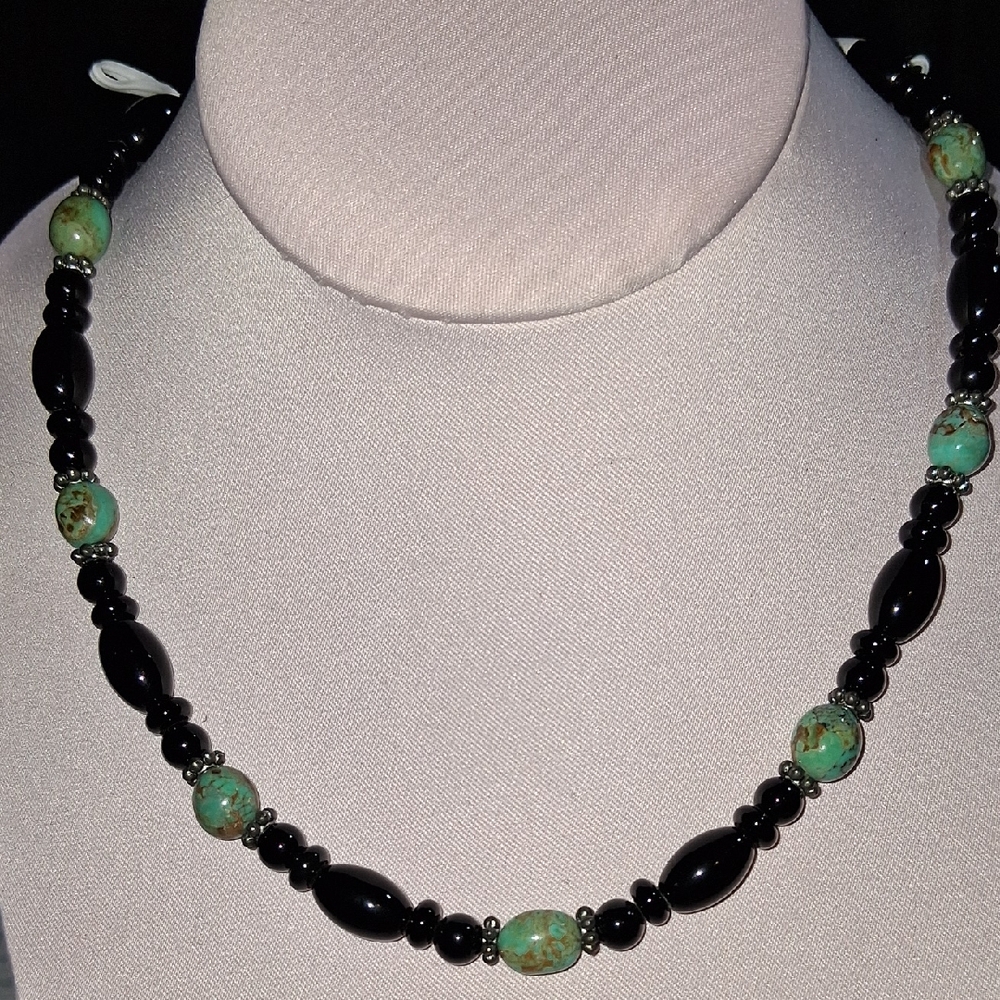 Elegant Black Onyx and Green Turquoise Beaded Necklace